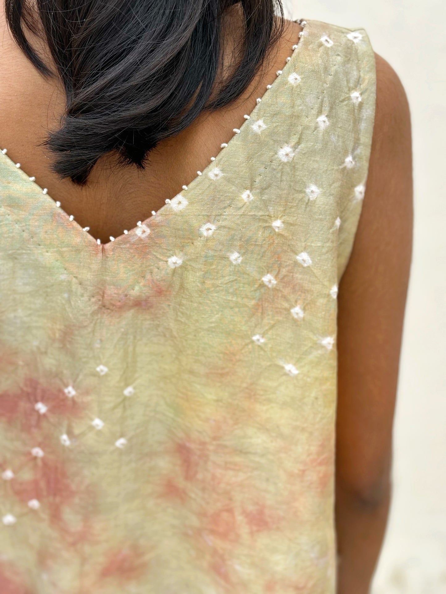 MULTICOLOUR SUNGUDI TOP