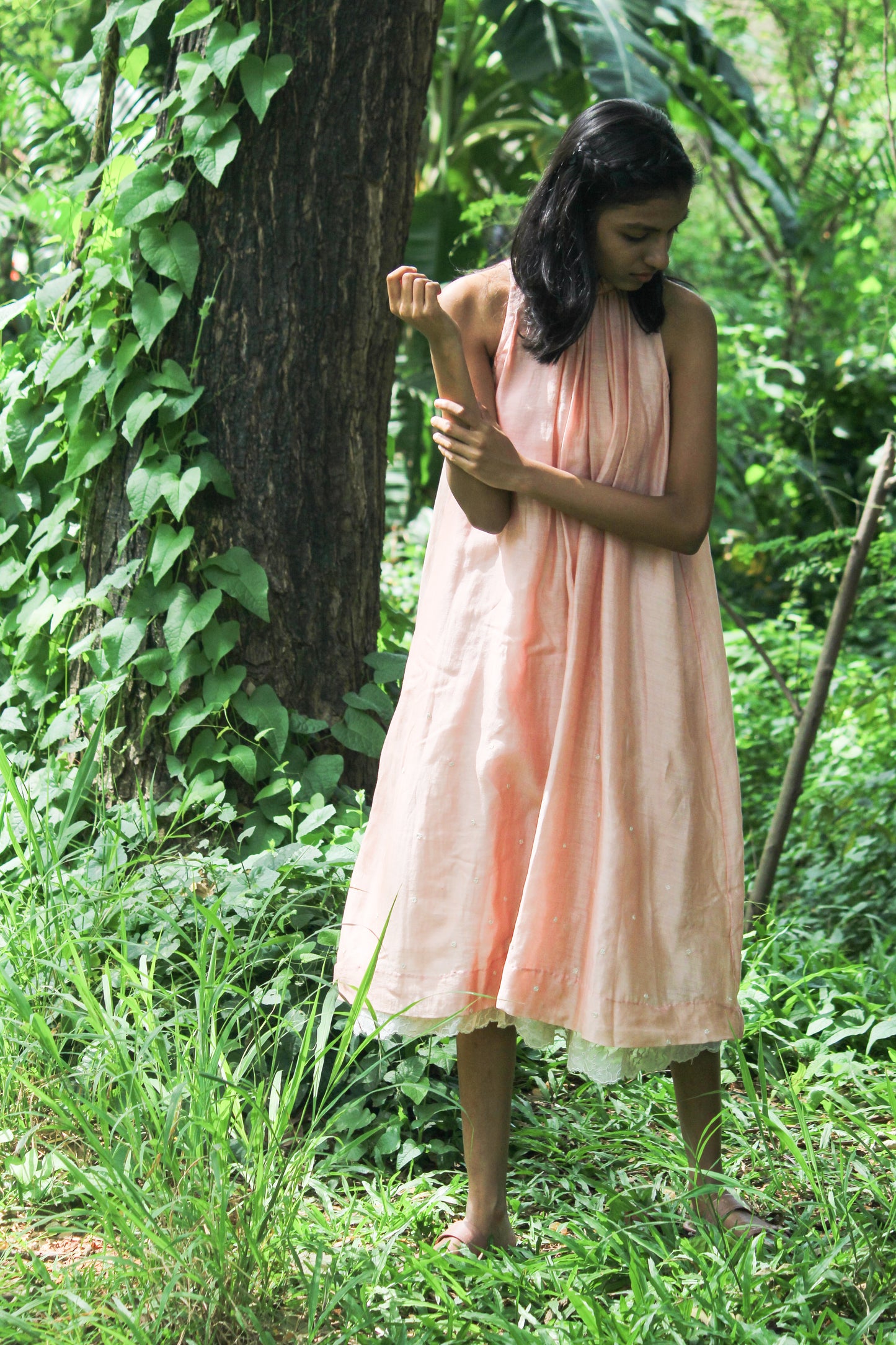 MADDER DRESS WITH MINIMAL EMBROIDERY
