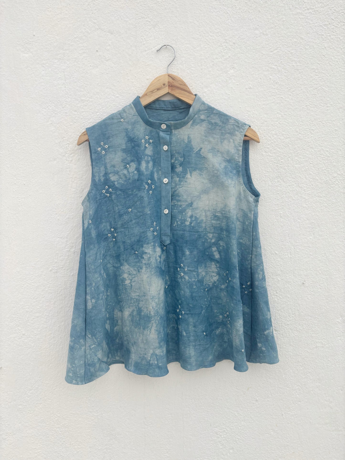 SUNGUDI TEXTURED SHIRT TOP