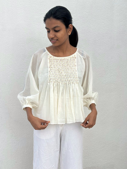 WHITE SMOCKING TOP
