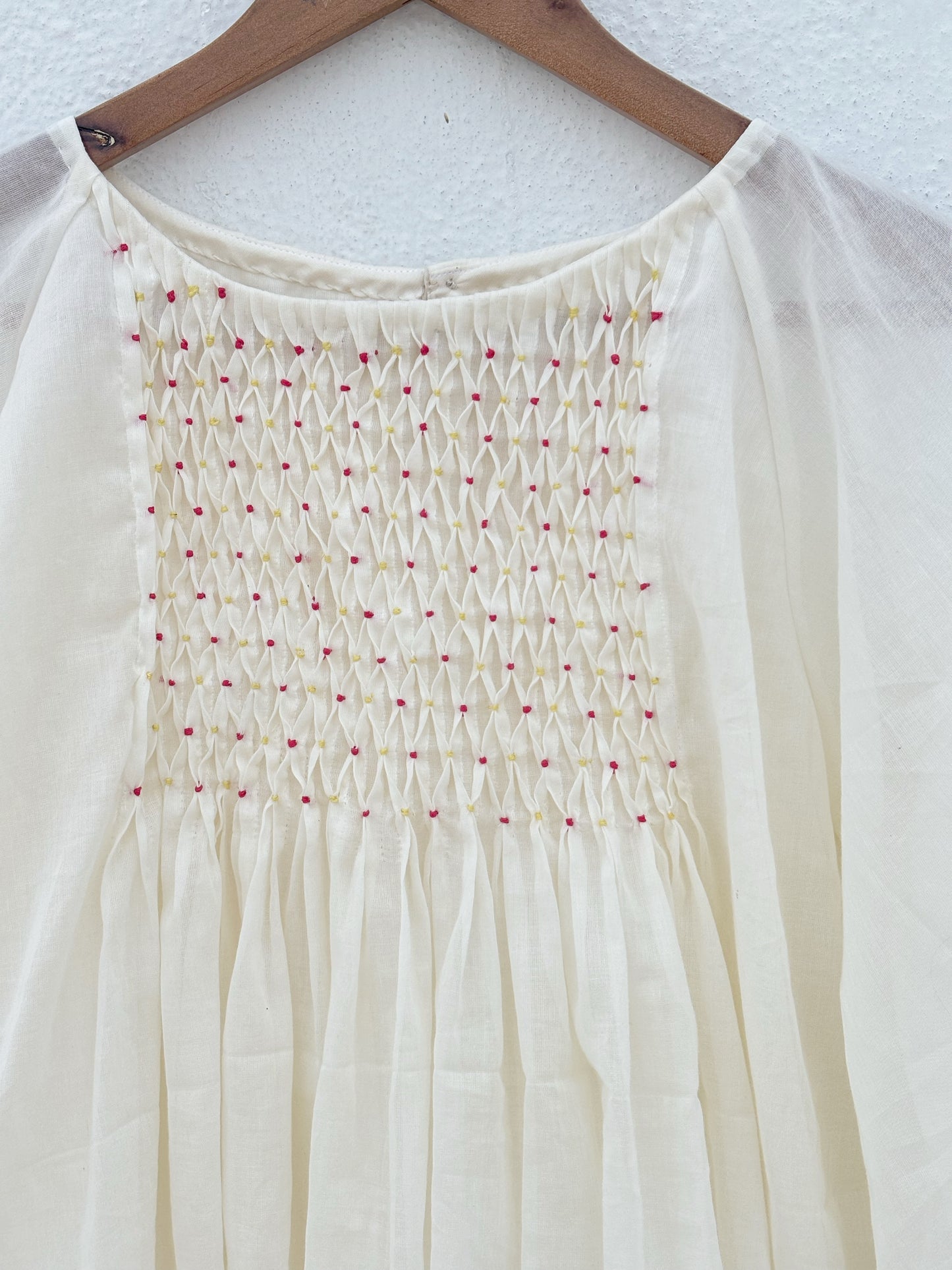 WHITE SMOCKING TOP