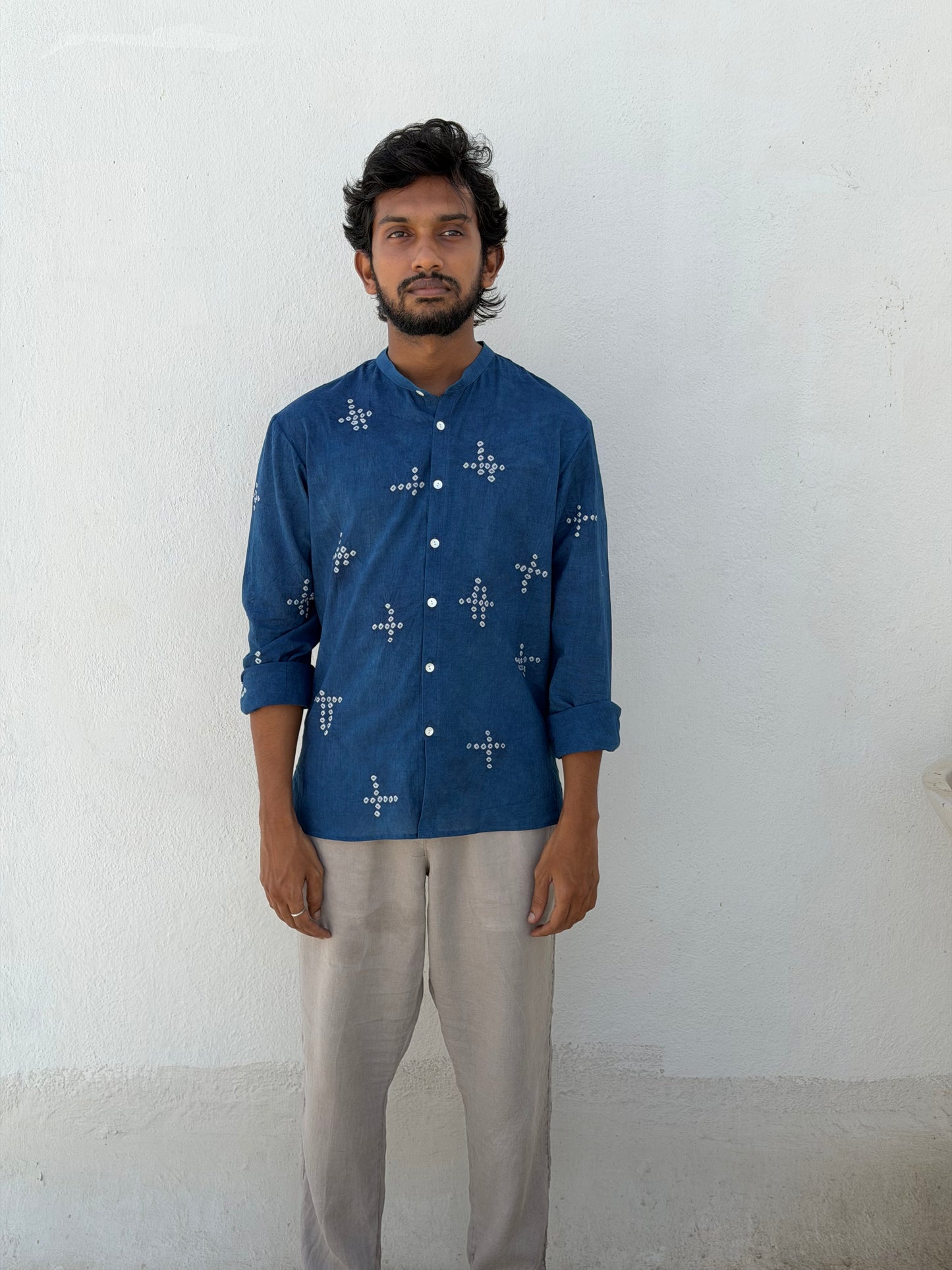 SUNGUDI AND EMBROIDERED INDIGO SHIRT