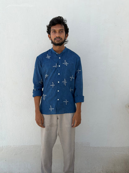 SUNGUDI AND EMBROIDERED INDIGO SHIRT