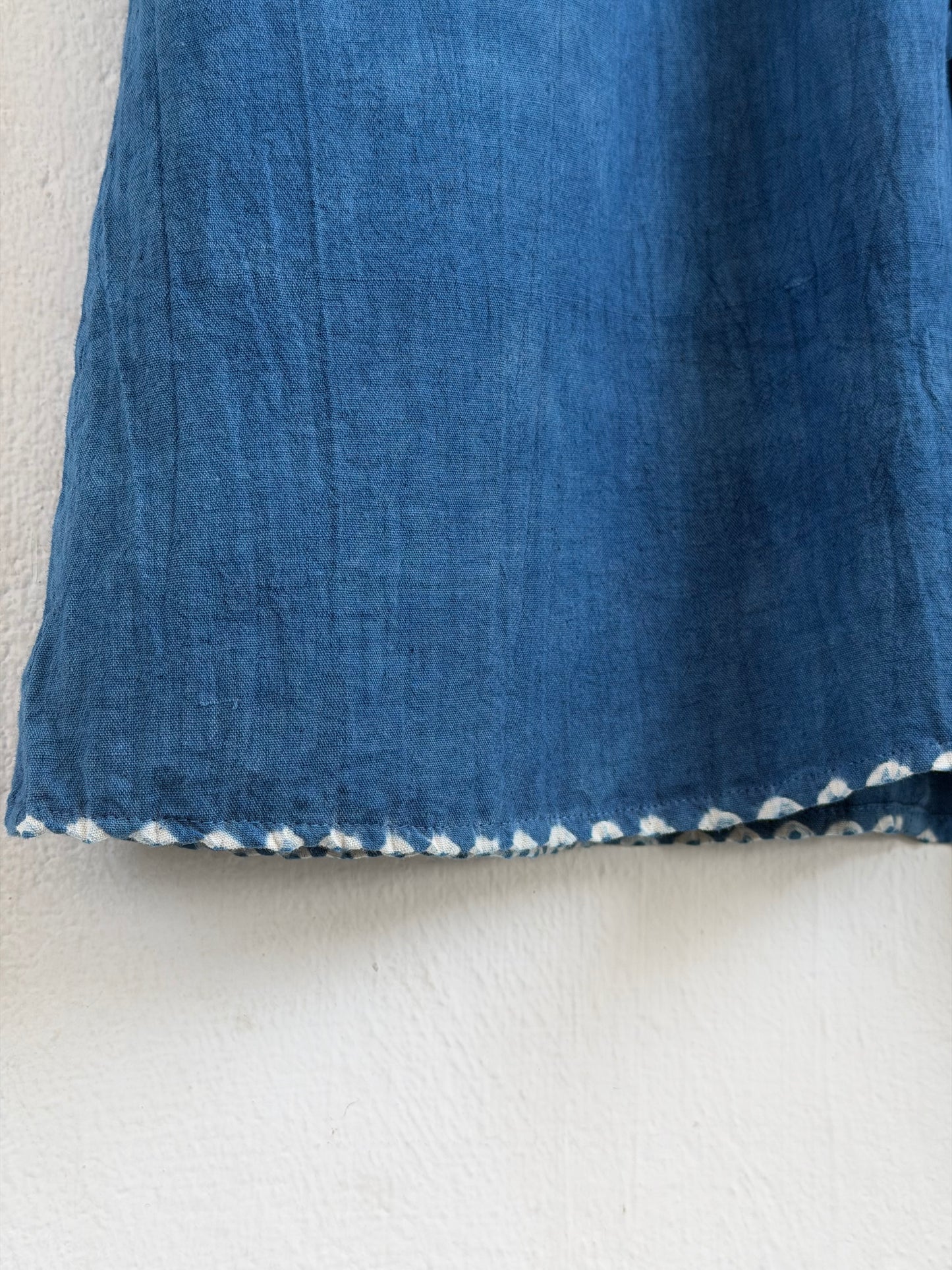 MINIMAL BANDHINI INDIGO SHIRT