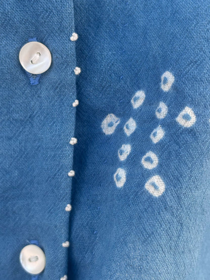 INDIGO SLEEVELESS SUNGUDI SHIRT