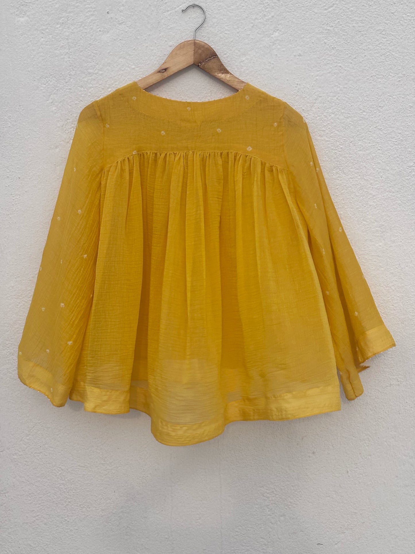 SUMMER TOP